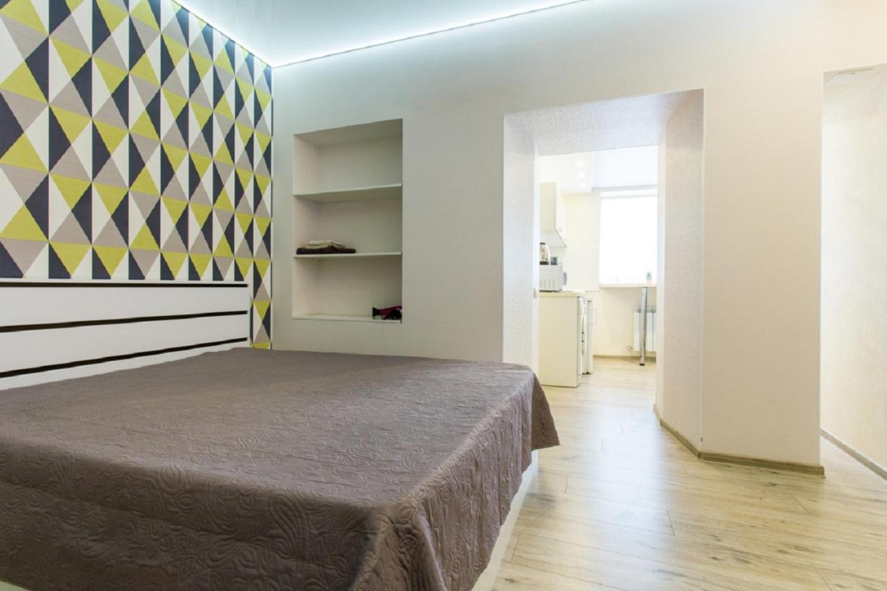 Modern Apartments In The Centre - Kuznechna Str. 26/4 Kharkiv Bagian luar foto